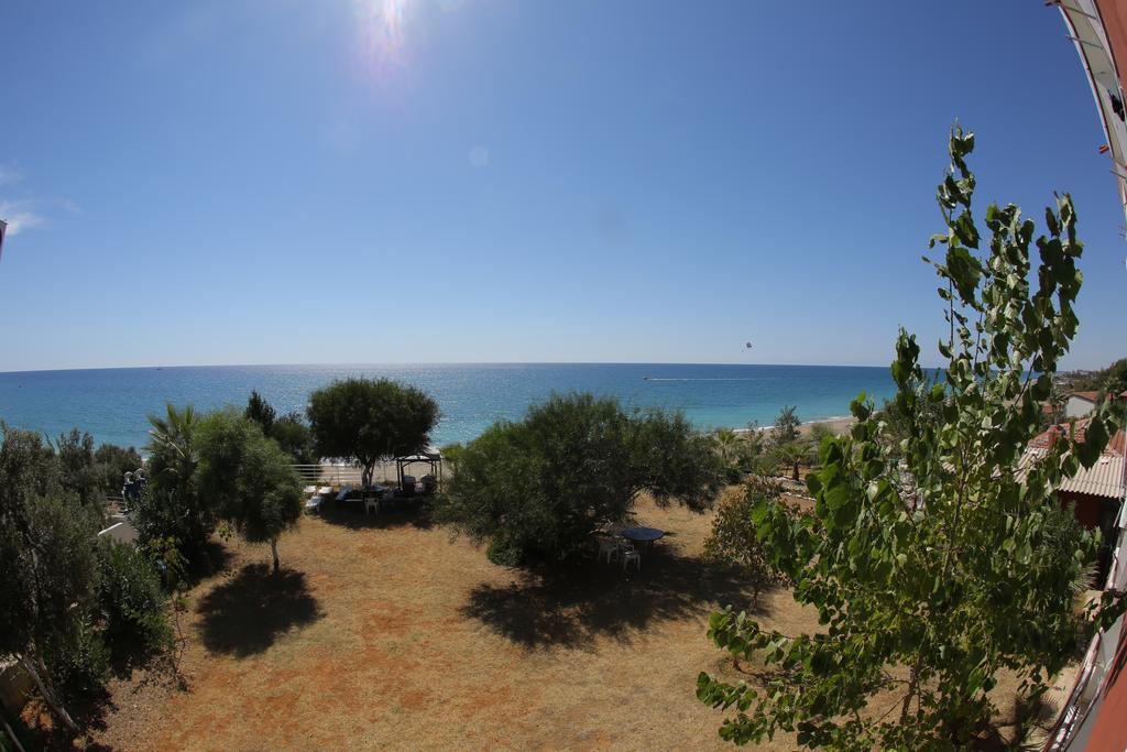 Mavi Cennet Camping Caravan Kızılot Exteriör bild